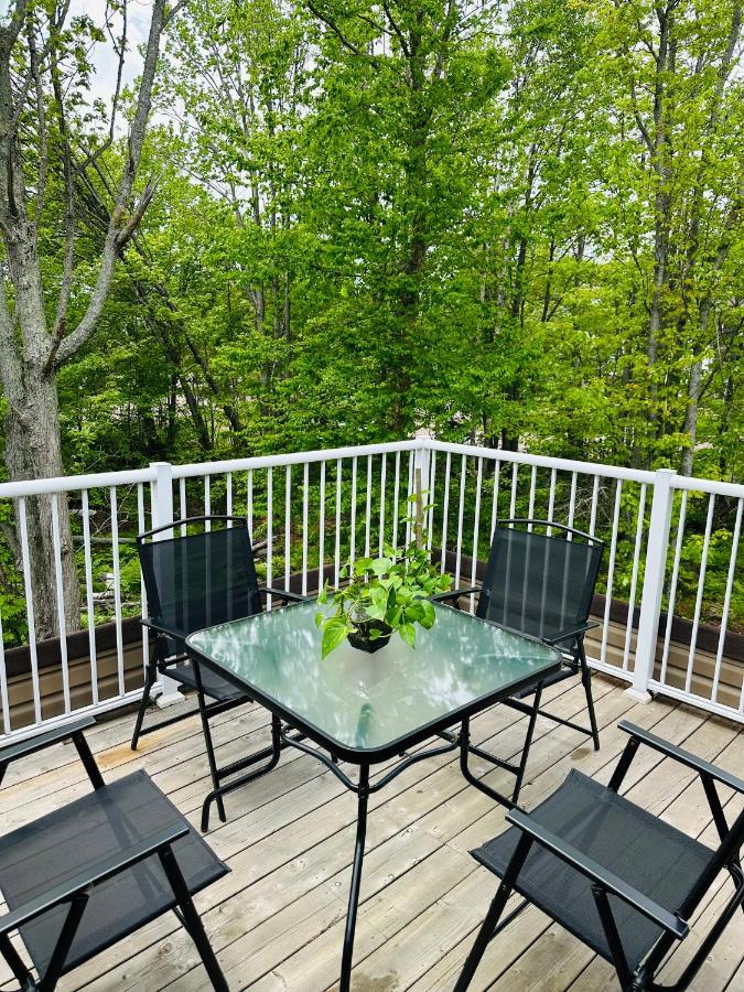 Lotus Moon Apartment Charlottetown Exterior photo