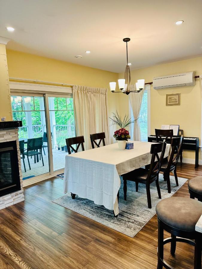 Lotus Moon Apartment Charlottetown Exterior photo