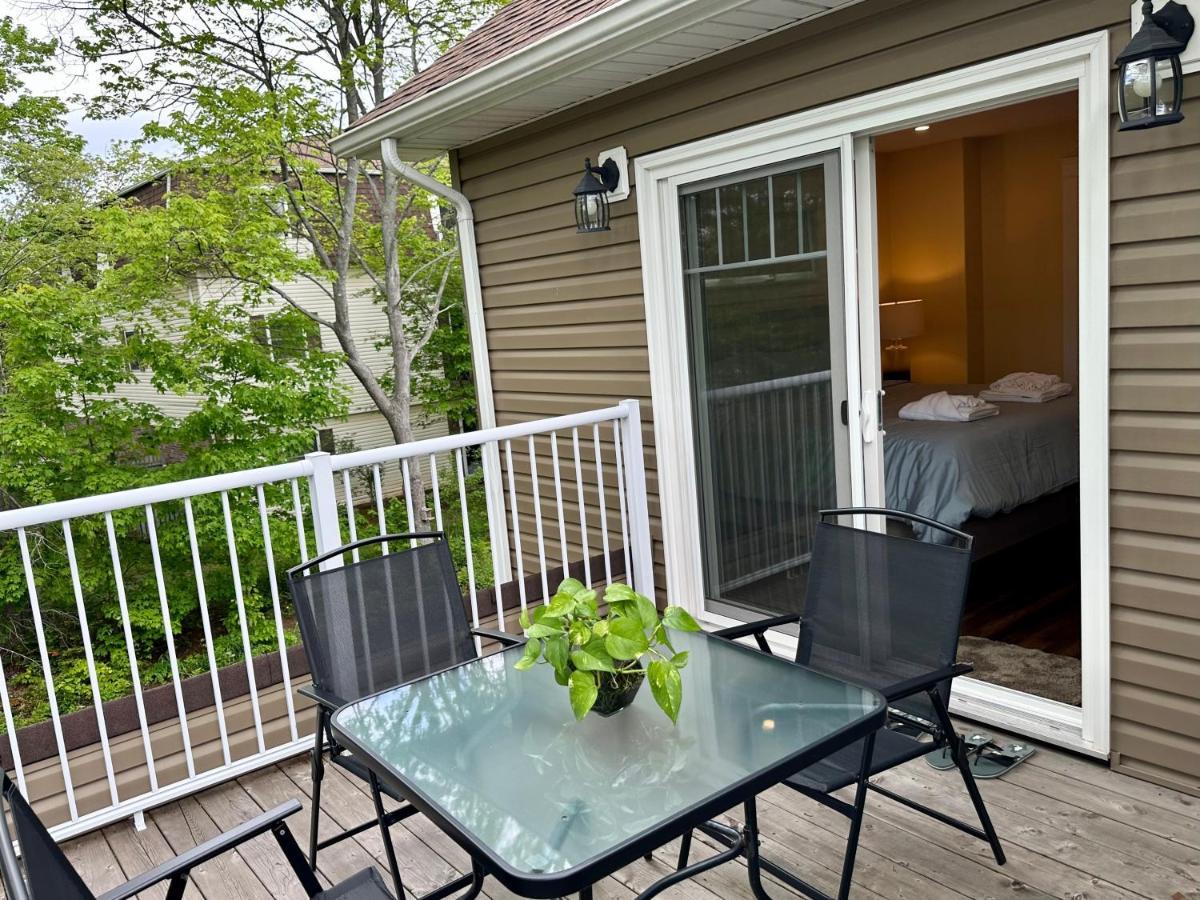 Lotus Moon Apartment Charlottetown Exterior photo